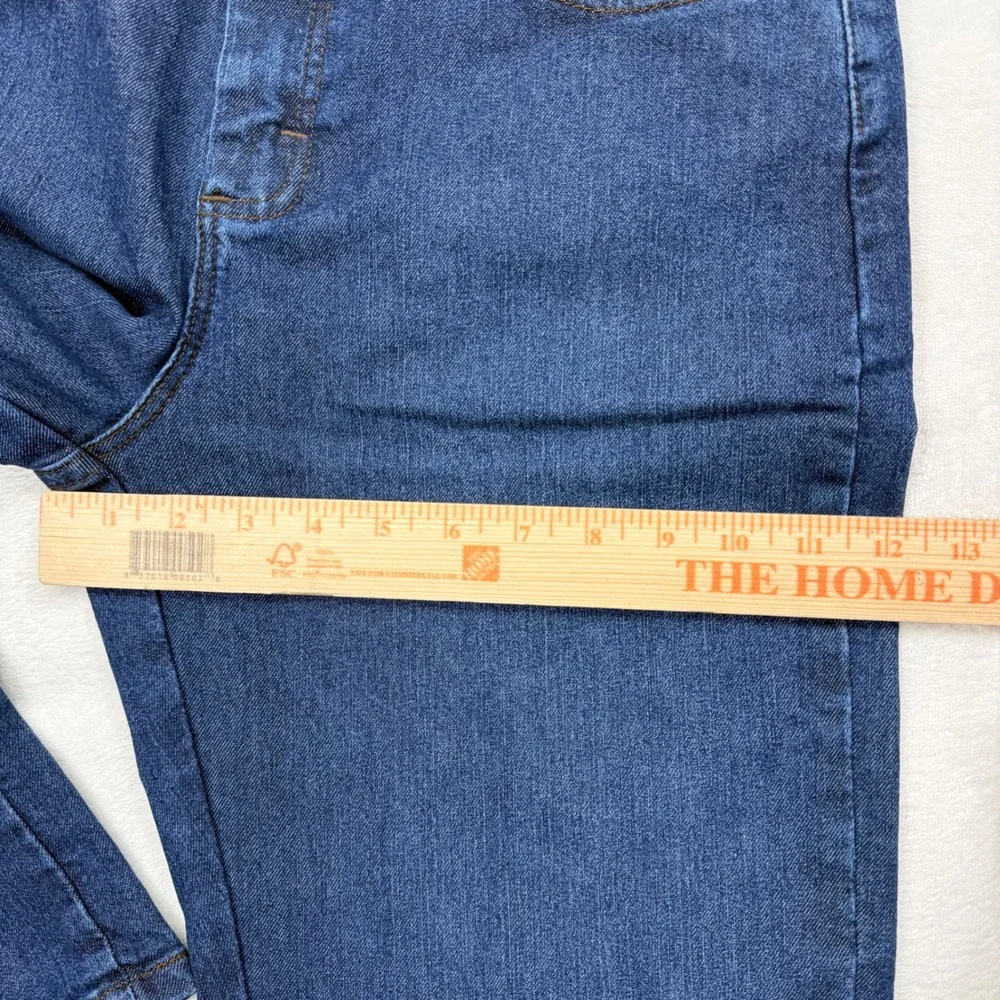 Lee relaxed fit